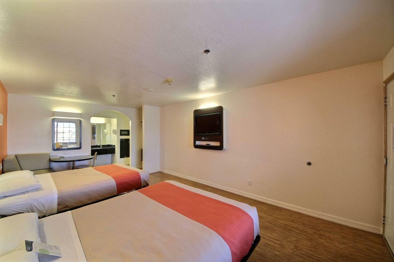 Motel 6-Edinburg, Tx 外观 照片
